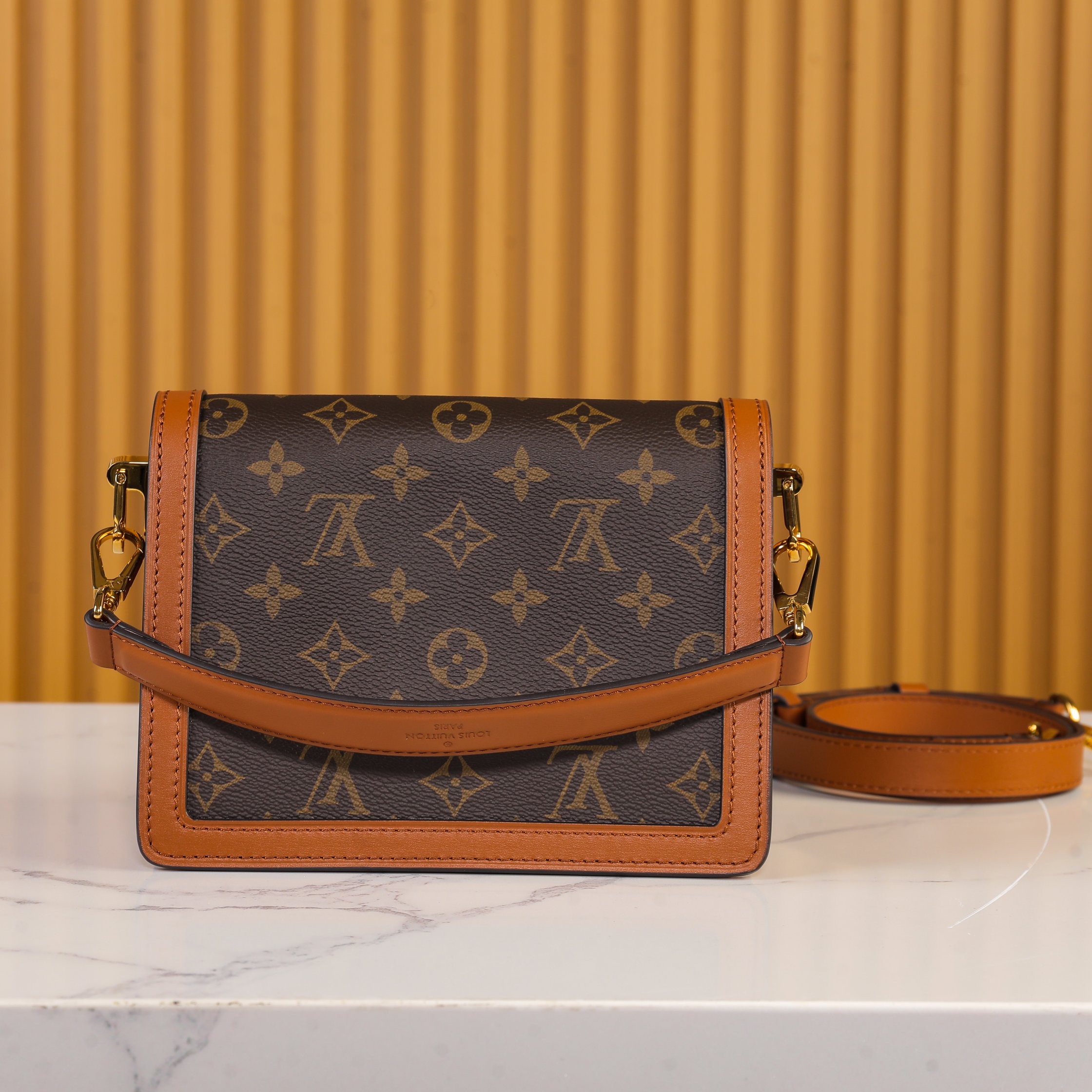 20240627/LouisVuitton_M46537